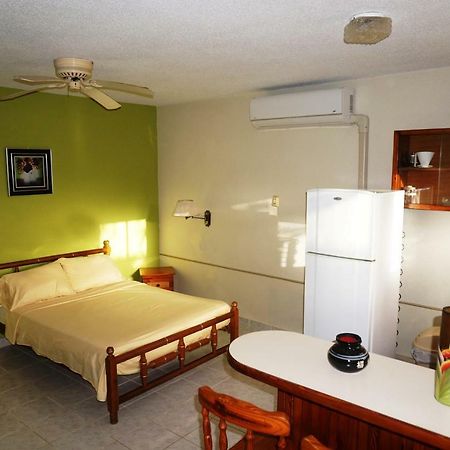 Hersher Studio'S & Apartments Willemstad Esterno foto