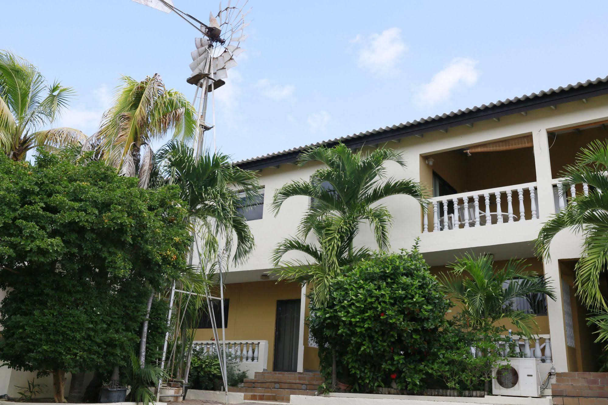 Hersher Studio'S & Apartments Willemstad Esterno foto